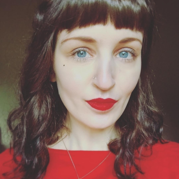 Meet your Posher, Erica - Picture 1 of 1